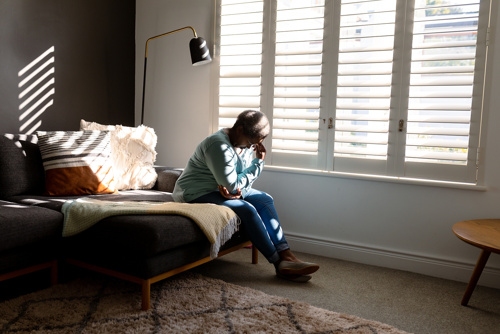 senior-home-care-what-causes-dizziness-in-seniors